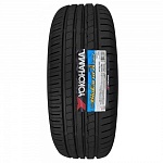 YOKOHAMA  AE50 Blu Earth  215/55 R17 94W 