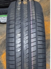 ROADSTONE  NFera RU5  225/65 R17  106V  Made in Korea