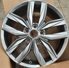 ���  KCr774 Qashqai  7/17 5/114.3  ET40  66.1 ���� ��������  74067