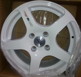 ATOM RACE  1231  6,5/15  5/105  56,6  ET39  W