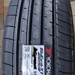 YOKOHAMA  AE61 Blu Earth  215/65 R17 99V 